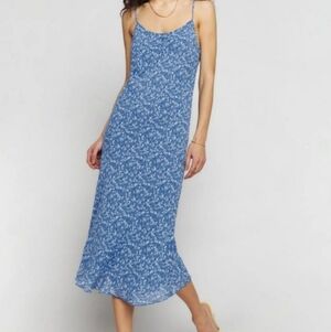 NWOT Reformation Emerick Dress in Blue And White Floral